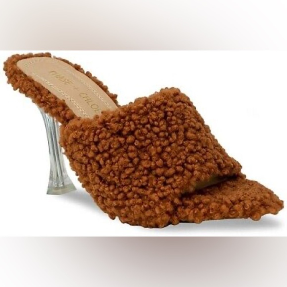 CHASE AND CHLOE Sz 8.5 Echo Faux Shearling Clear Heel Sandal Women